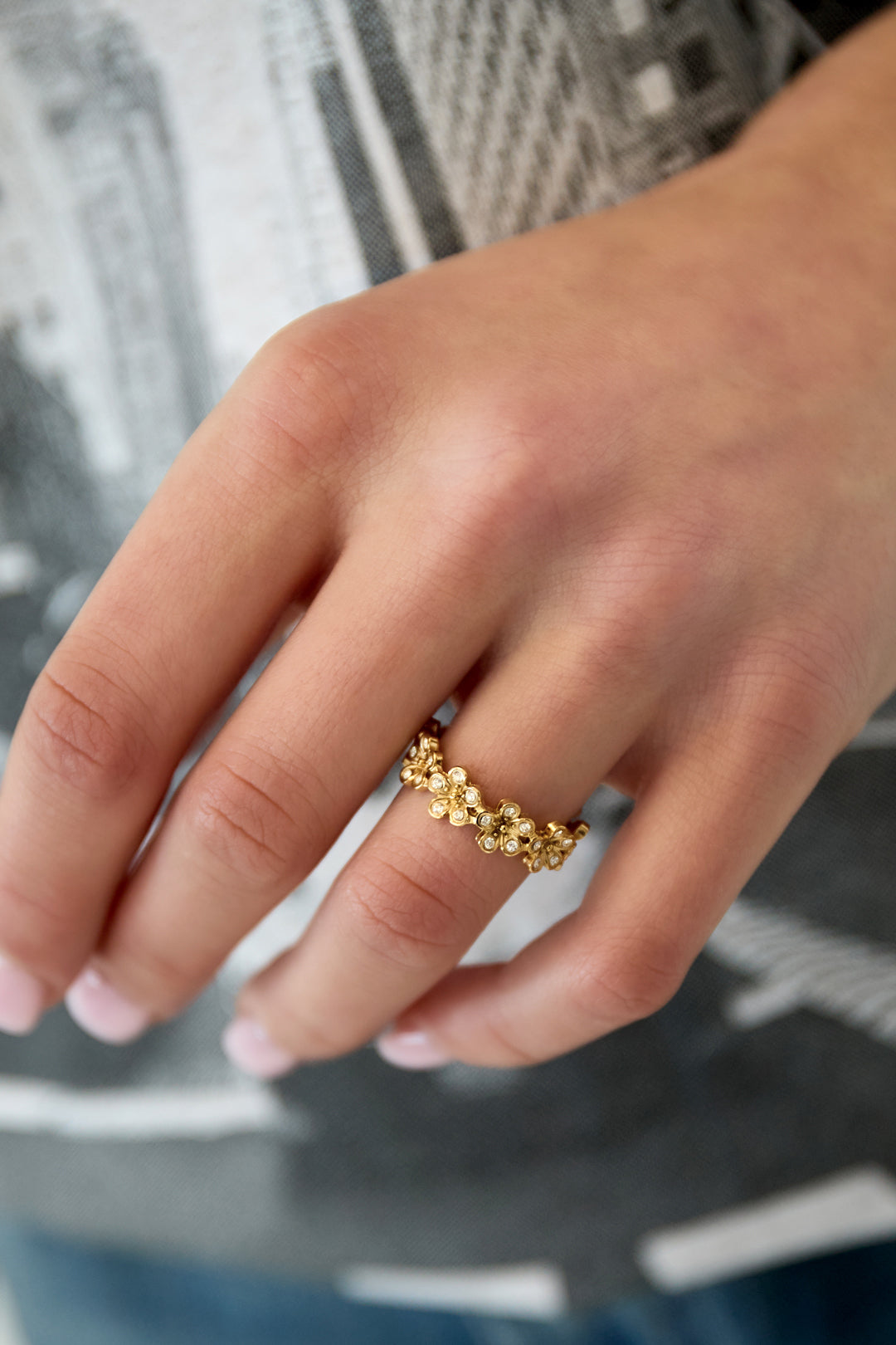 Ring met bloemen