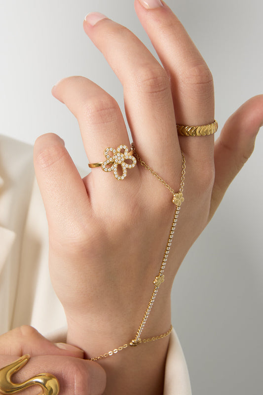 Ring met bloem
