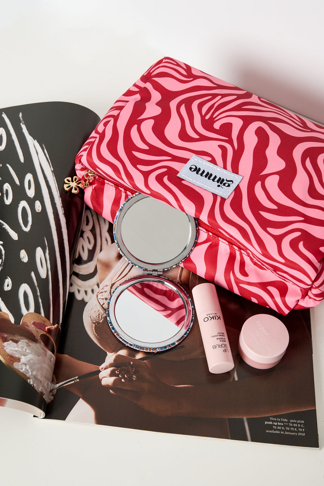 Make-uptas Zebra
